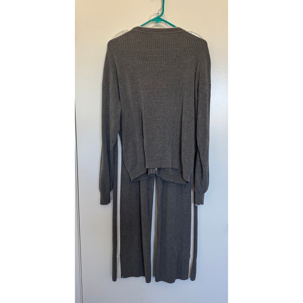 Barefoot Dreams CozyChic Ultra Lite® Contrast Ribbed Cardigan Pant Set - Picture 5 of 10